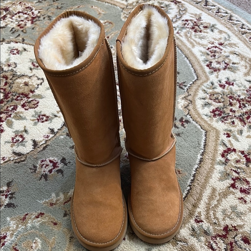 UGG Tan Boots - Picture 4 of 7